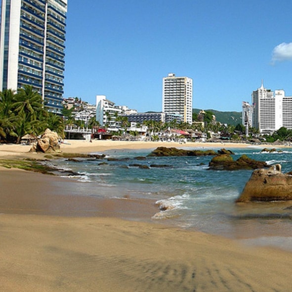Playa Hornitos