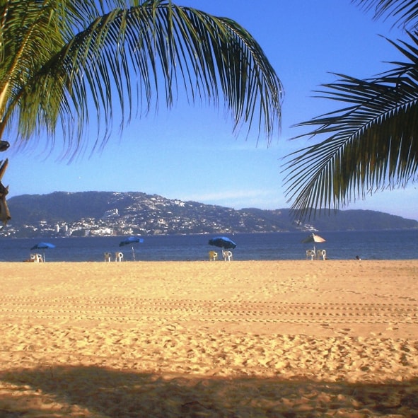 Playa Tamarindos