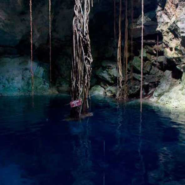 Cenote-Chac-Zinic-Che