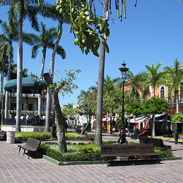 Visitar la Plaza Machado – MAZATLÁN, PLAYAS