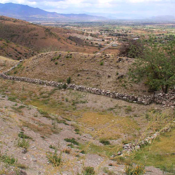 Zona Arqueológica de Huijazoo, Cerro de la Campana