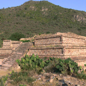 Zona Arqueológica de Xihuingo y Pirámide El Tecolote
