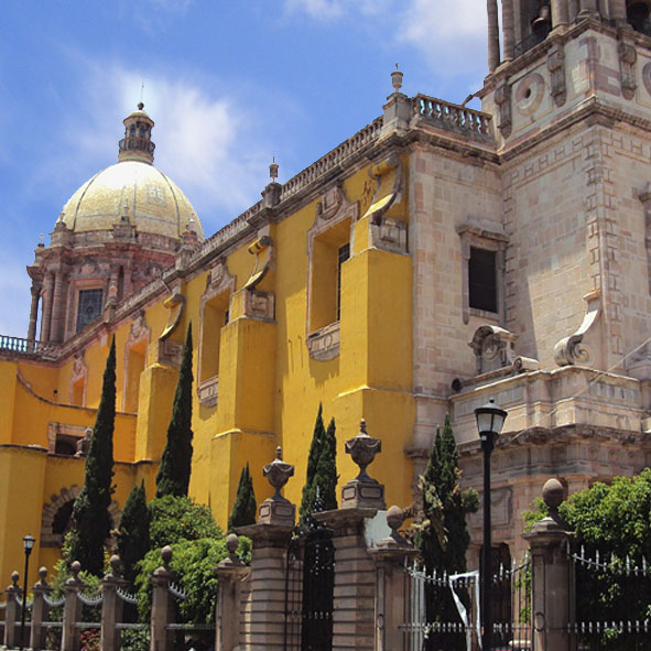 Templo Del Carmen Destinos México